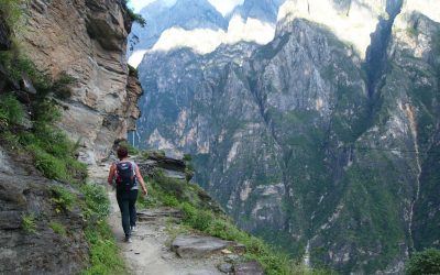 Hiken door de ruige landschappen van Yunnan